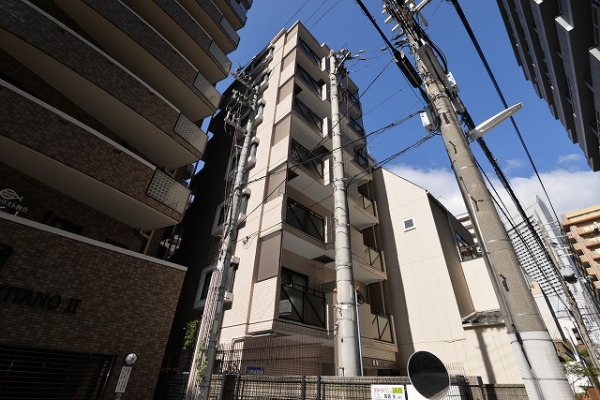 神戸市中央区加納町の賃貸物件外観写真
