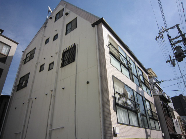神戸市中央区二宮町の賃貸物件外観写真