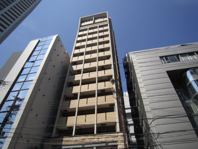神戸市中央区八幡通の賃貸物件外観写真