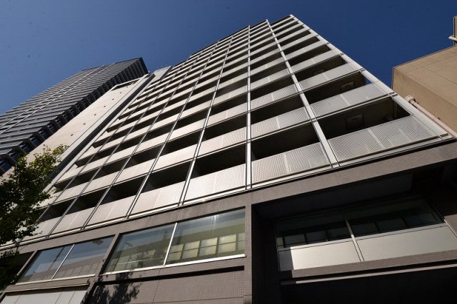 神戸市中央区海岸通の賃貸物件外観写真