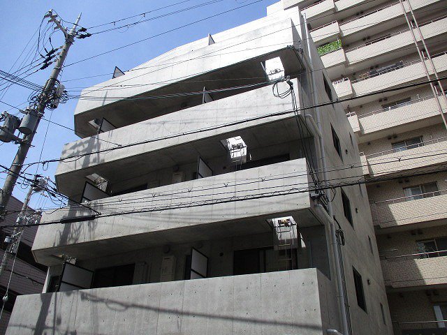 神戸市兵庫区新開地の賃貸物件外観写真