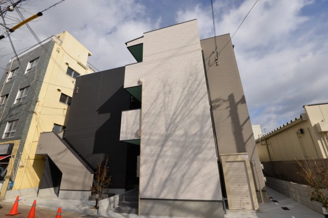 神戸市長田区苅藻通の賃貸物件外観写真