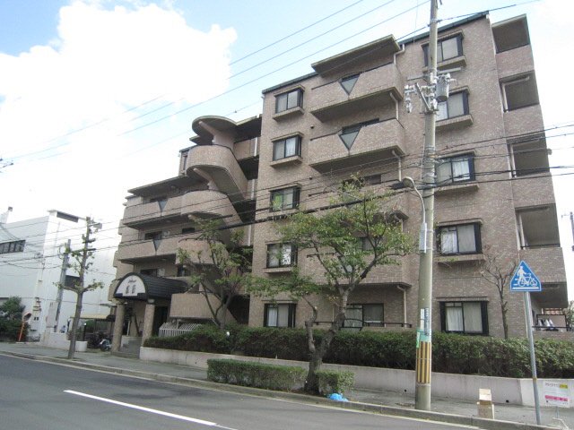 神戸市須磨区磯馴町の賃貸物件外観写真