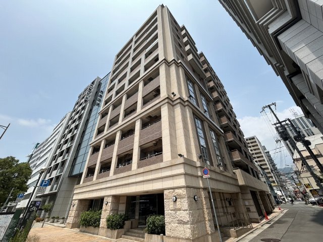 神戸市中央区海岸通の賃貸物件外観写真