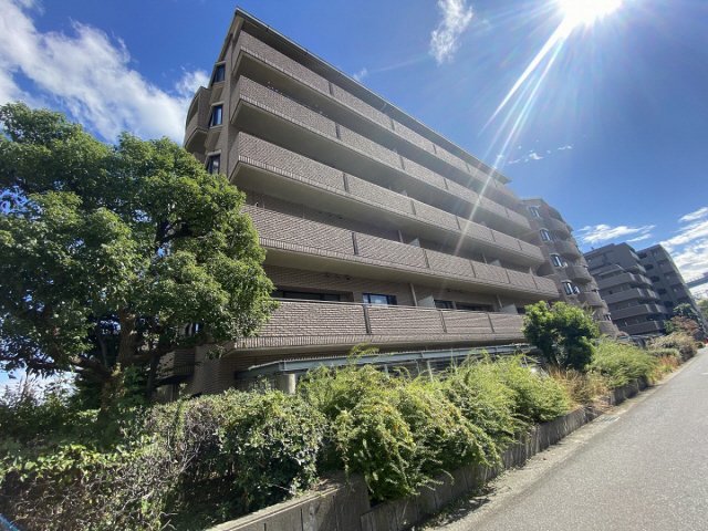 神戸市東灘区魚崎南町の賃貸物件外観写真