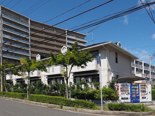 神戸市西区学園東町の賃貸物件外観写真