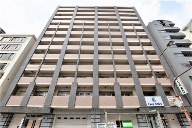 神戸市中央区加納町の賃貸物件外観写真