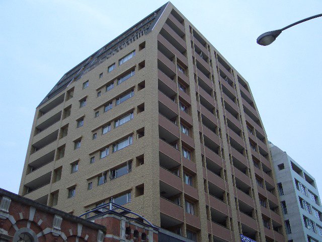 神戸市中央区栄町通の賃貸物件外観写真