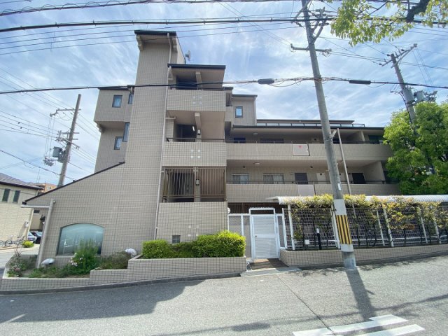 神戸市東灘区西岡本の賃貸物件外観写真