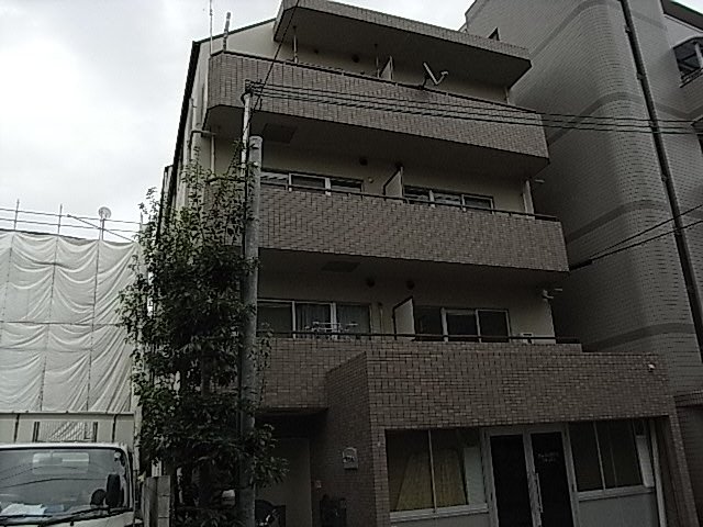 神戸市兵庫区塚本通の賃貸物件外観写真