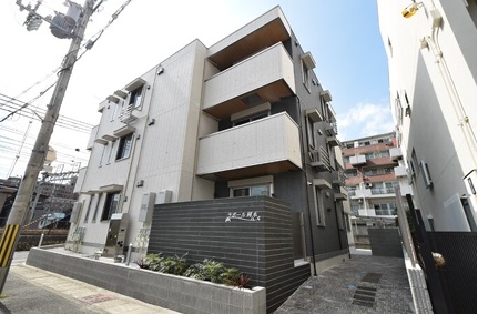 神戸市東灘区西岡本の賃貸物件外観写真