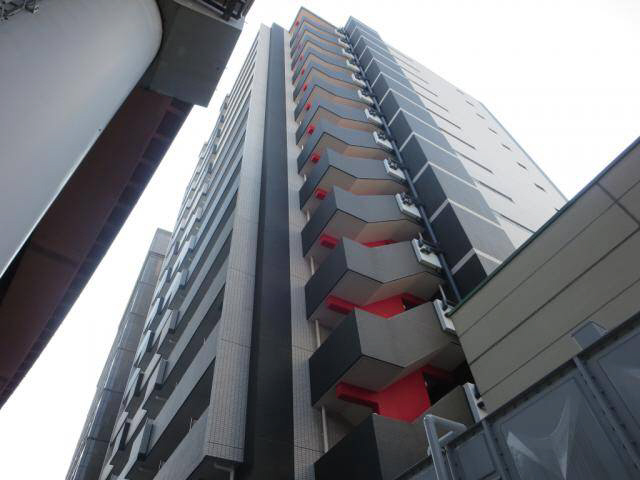 神戸市中央区浜辺通の賃貸物件外観写真