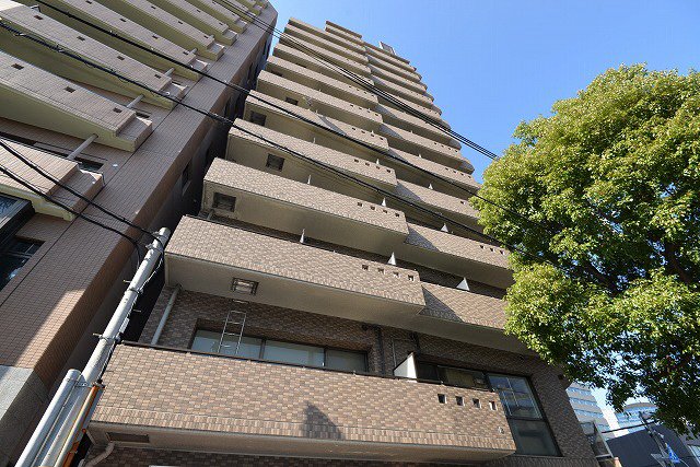 神戸市中央区浜辺通の賃貸物件外観写真