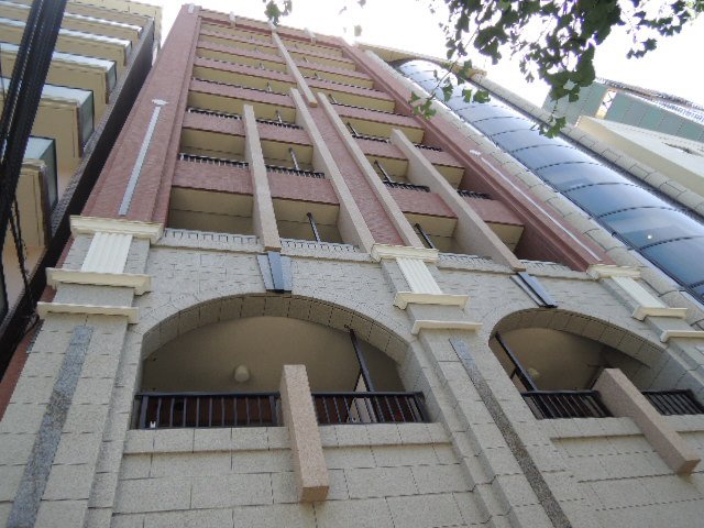 神戸市中央区二宮町の賃貸物件外観写真