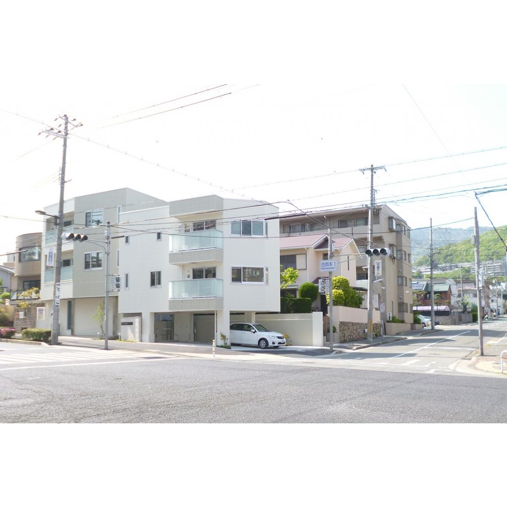 セゾン・ド・オカモト 203号室|神戸市東灘区西岡本(阪急神戸線岡本駅)のマンション外観 セゾン・ド・オカモト 203号室|神戸市東灘区西岡本(阪急神戸線岡本駅)のマンション外観