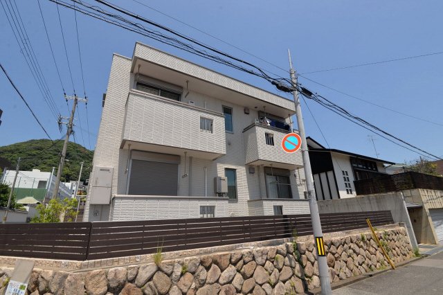 神戸市東灘区岡本の賃貸物件外観写真