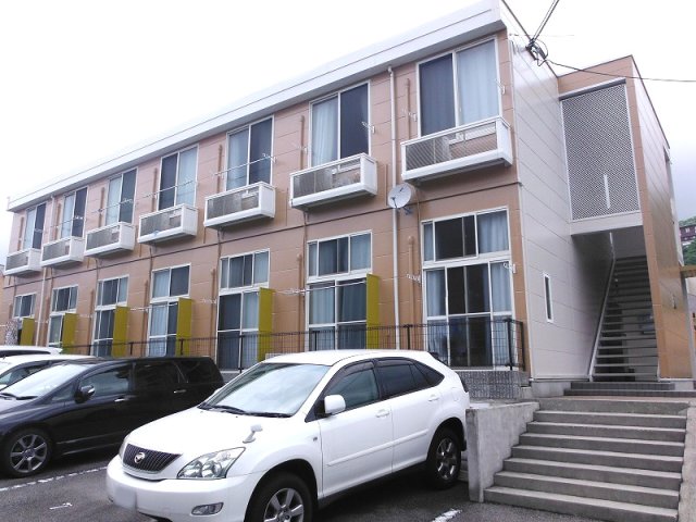 神戸市東灘区西岡本の賃貸物件外観写真