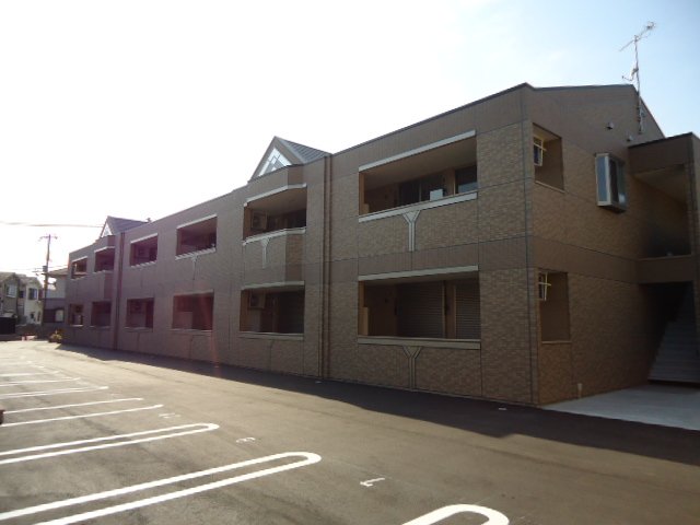 グランベール 206|加古川市野口町二屋(JR山陽本線加古川駅)のアパート外観 グランベール 206|加古川市野口町二屋(JR山陽本線加古川駅)のアパート外観