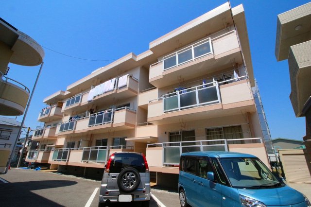 第一コーポ学苑 303|明石市貴崎(JR山陽本線西明石駅)のマンション外観 第一コーポ学苑 303|明石市貴崎(JR山陽本線西明石駅)のマンション外観