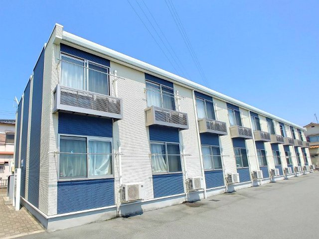 明石市魚住町西岡の賃貸物件外観写真