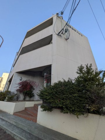 神戸市垂水区千代が丘の賃貸物件外観写真