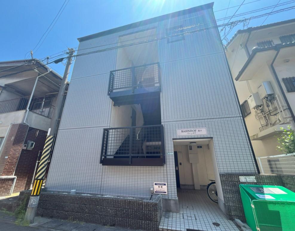西宮市高松町の賃貸物件外観写真
