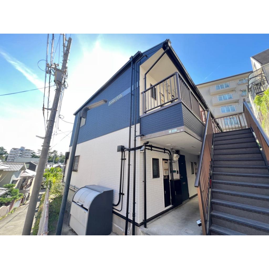 西宮市六軒町の賃貸物件外観写真