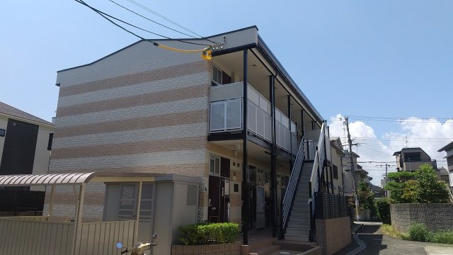 尼崎市上坂部の賃貸物件外観写真