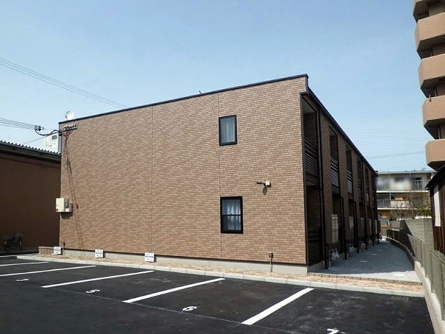明石市立石の賃貸物件外観写真