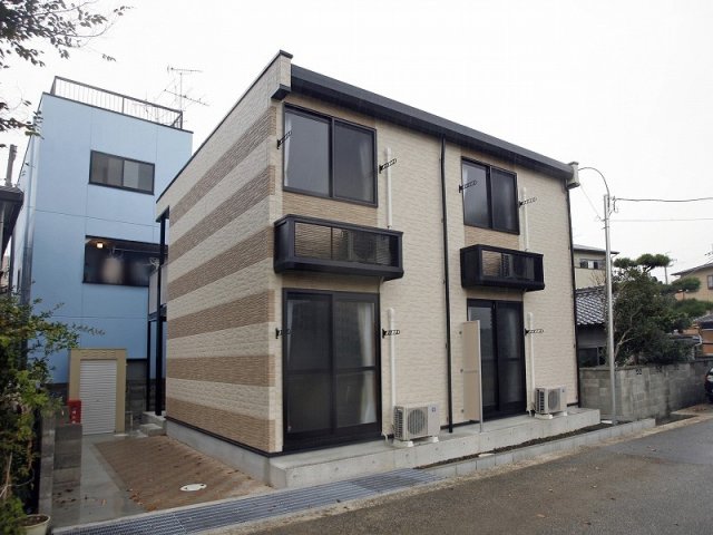 三田市中町の賃貸物件外観写真