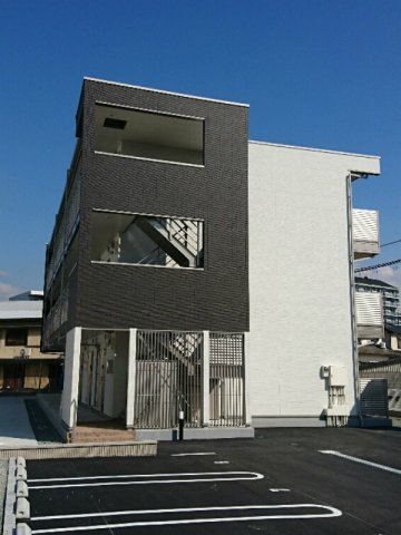 加古川市加古川町平野の賃貸物件外観写真