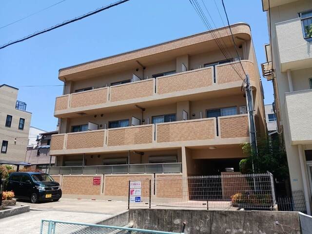 西宮市里中町の賃貸物件外観写真