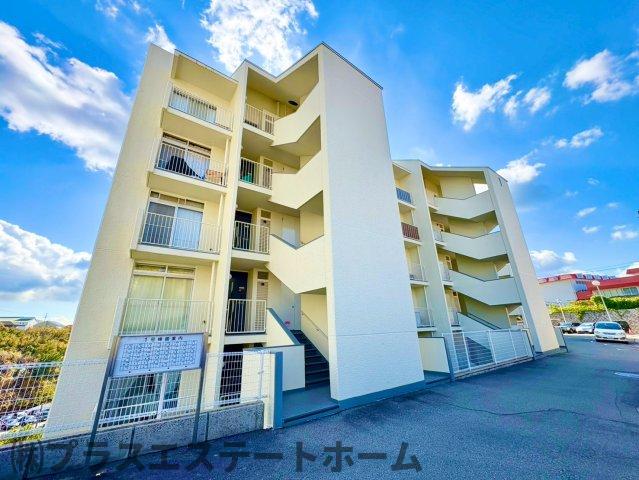 神戸市北区泉台の賃貸物件外観写真