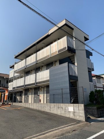 西宮市甲子園町の賃貸物件外観写真
