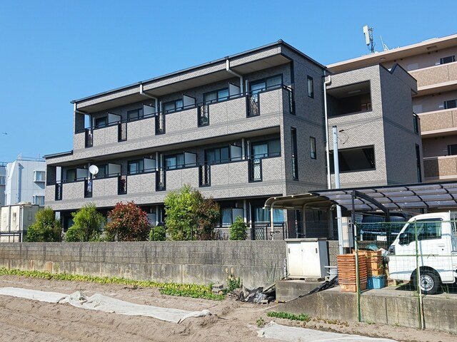 西宮市高木東町の賃貸物件外観写真