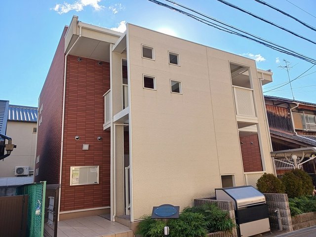 尼崎市東園田町の賃貸物件外観写真