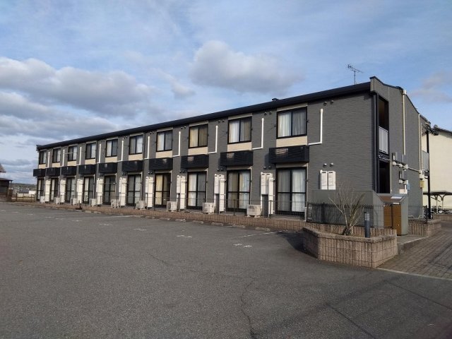 三木市大塚の賃貸物件外観写真