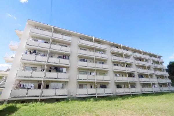 三田市福島の賃貸物件外観写真