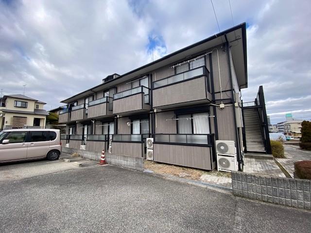 三田市南が丘の賃貸物件外観写真