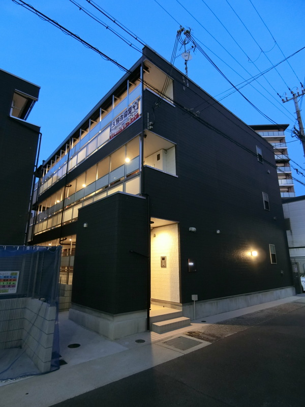 神戸市兵庫区駅南通の賃貸物件外観写真