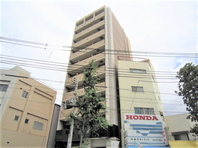 神戸市中央区下山手通の賃貸物件外観写真