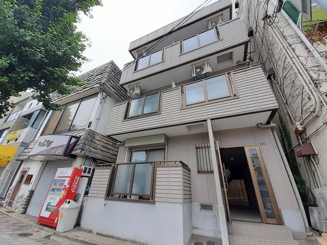 神戸市中央区割塚通の賃貸物件外観写真