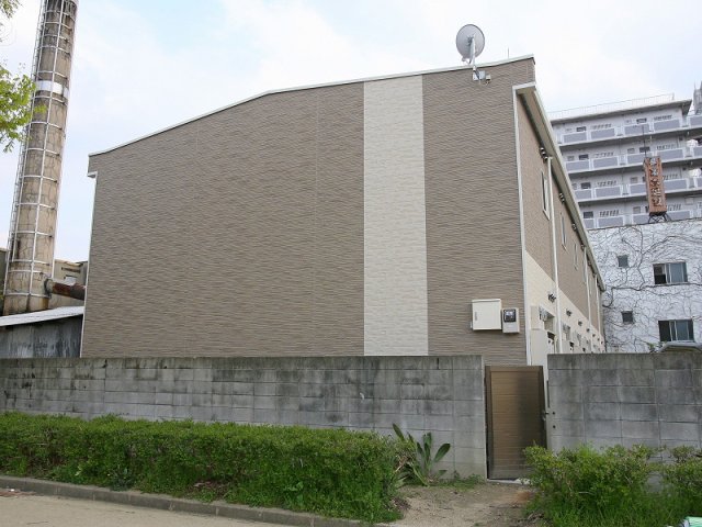 尼崎市東園田町の賃貸物件外観写真