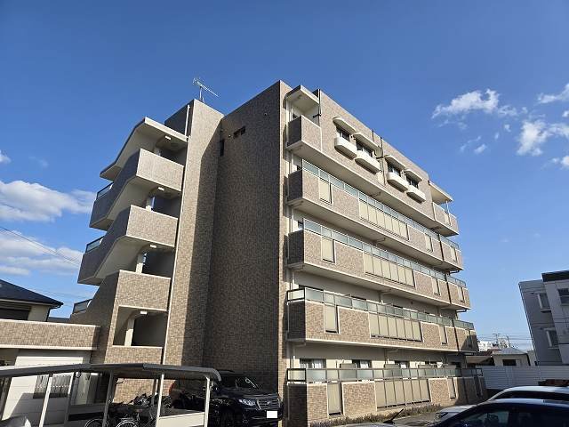 明石市人丸町の賃貸物件外観写真