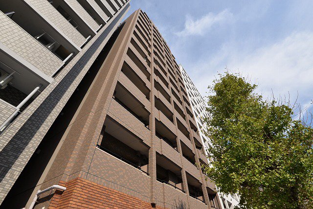 神戸市中央区雲井通の賃貸物件外観写真