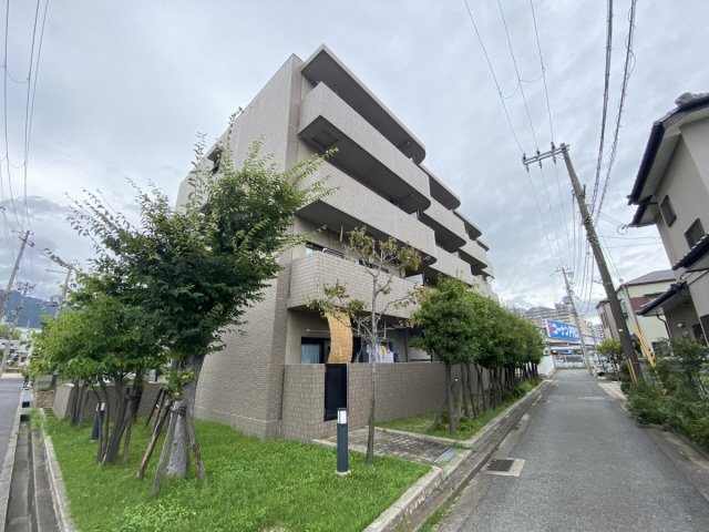 神戸市灘区新在家南町の賃貸物件外観写真