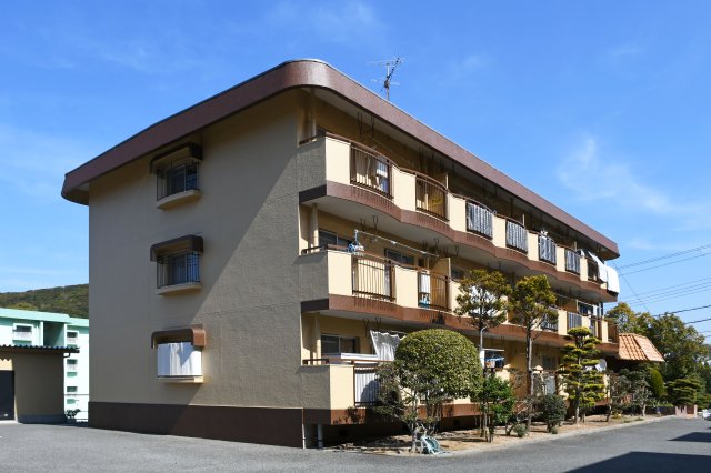 神戸市垂水区名谷町の賃貸物件外観写真