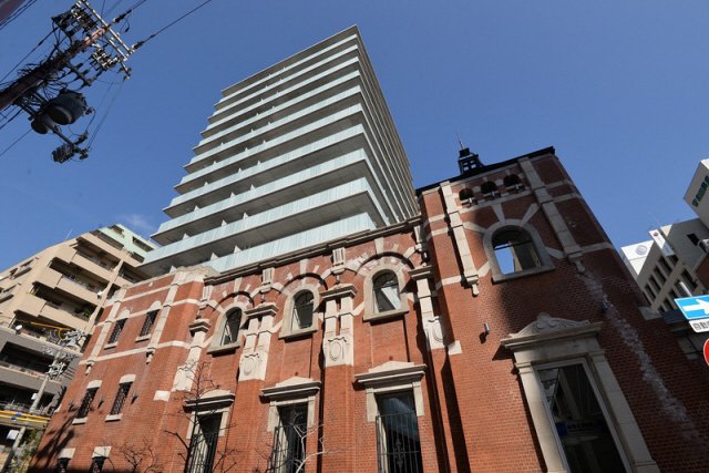神戸市中央区栄町通の賃貸物件外観写真