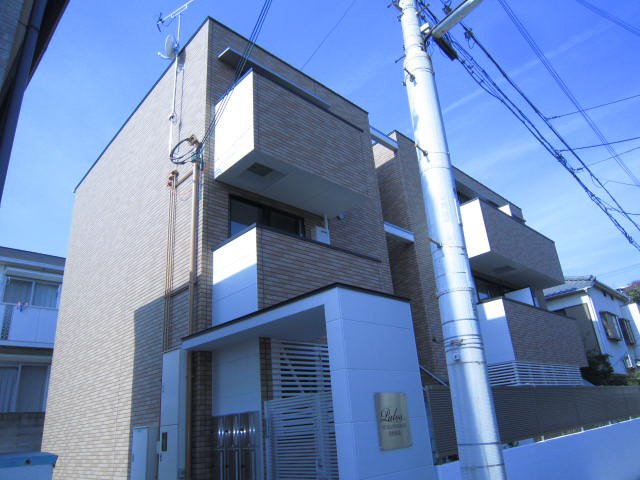 神戸市須磨区須磨浦通の賃貸物件外観写真