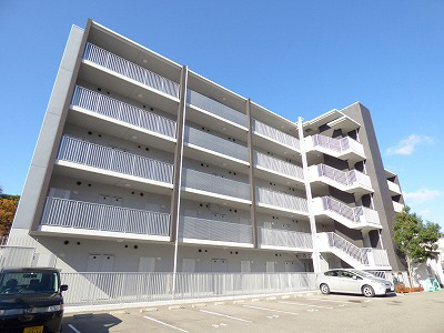 神戸市須磨区車の賃貸物件外観写真